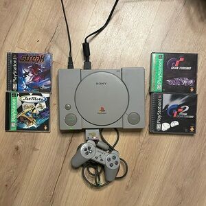 Sony PS1 Playstation 1 Console with Games and Controller. Gran Turismo, Jet Moto